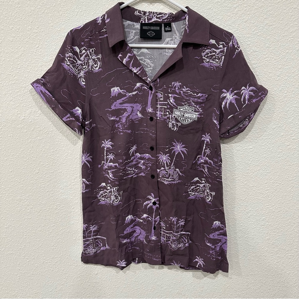 Harley Davidson women’s button up shirt size Medium